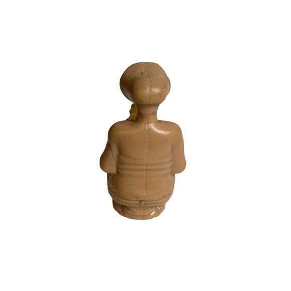 ET Original Collectibles 1982 ET Holding Plant Extra Terrestrial Figure - Picture 3 of 9
